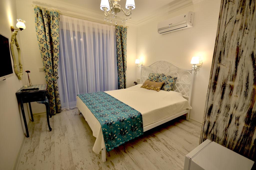 Ruezgar Guelue Butik Otel Alaçatı Room photo