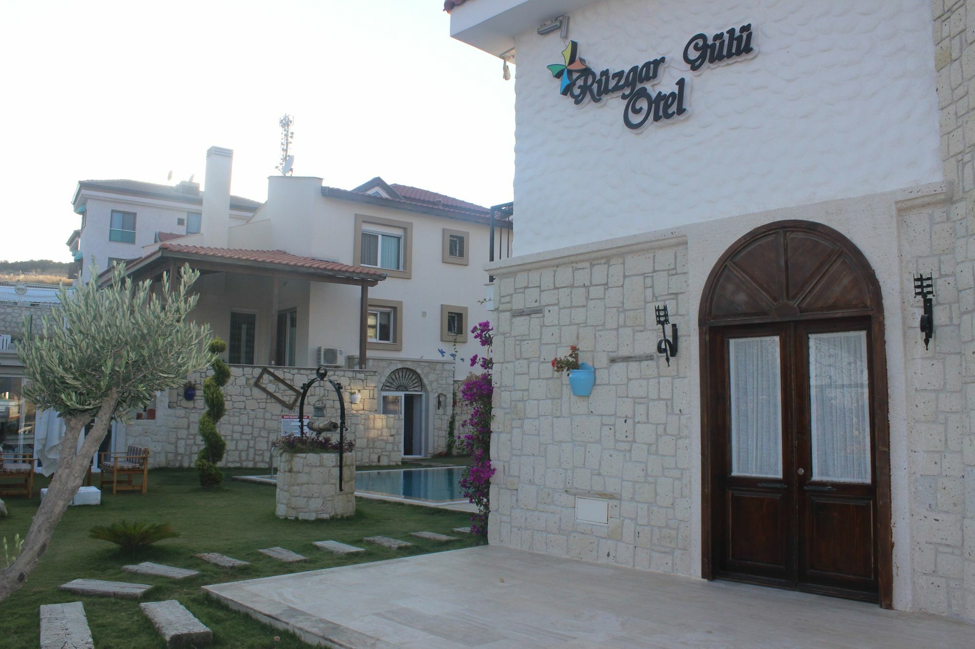 Ruezgar Guelue Butik Otel Alaçatı Exterior photo